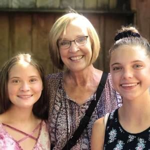 Meet your Posher, Nancy